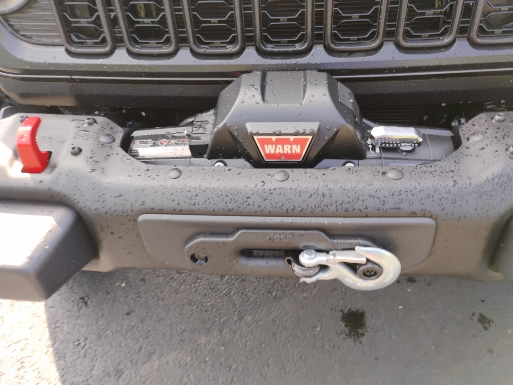 2026 Jeep Gladiator representative vehicle photo