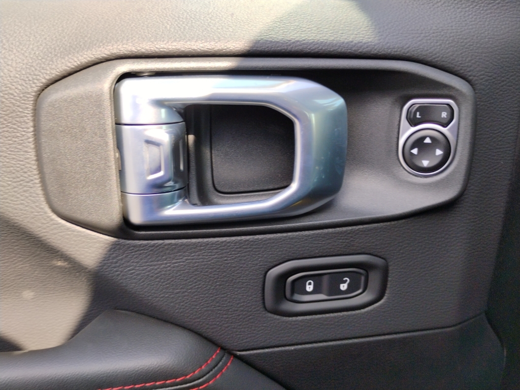 2026 Jeep Gladiator representative vehicle photo
