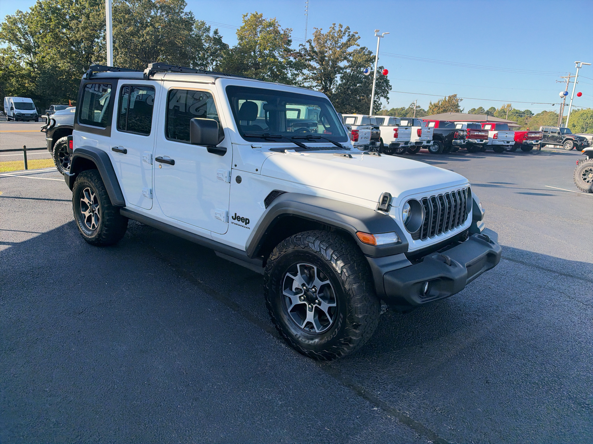 2026 Jeep Wrangler Sport photo 3