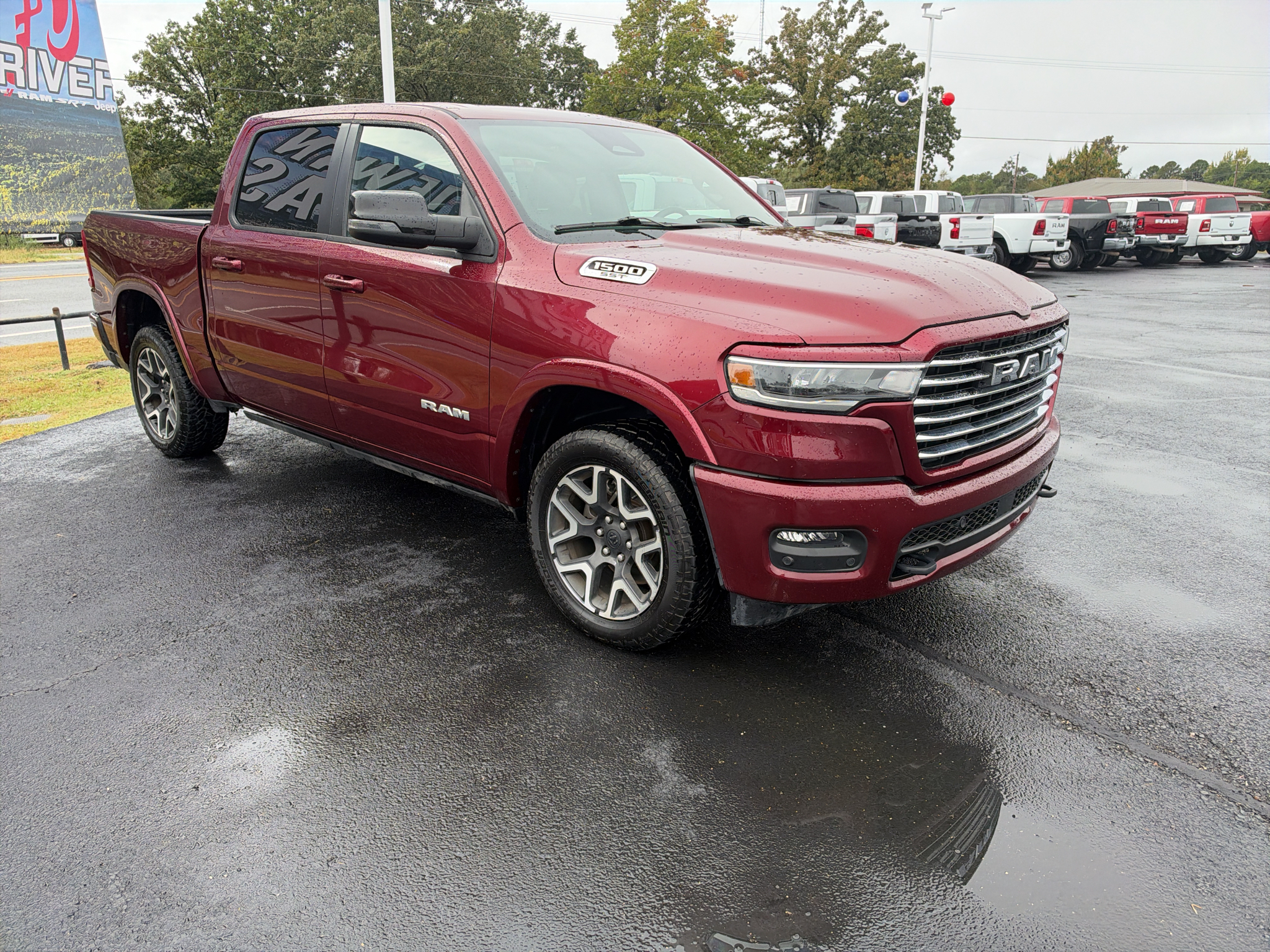 2025 Ram 1500 Laramie photo 3