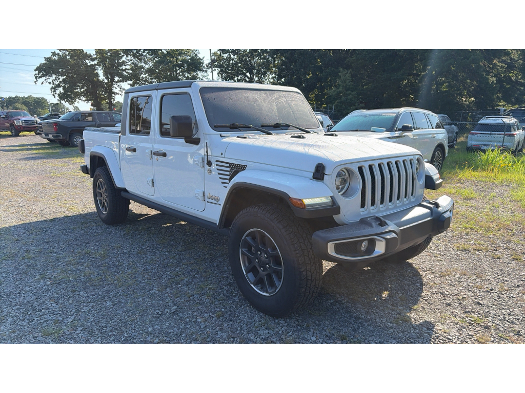 2022 Jeep Gladiator representative vehicle photo
