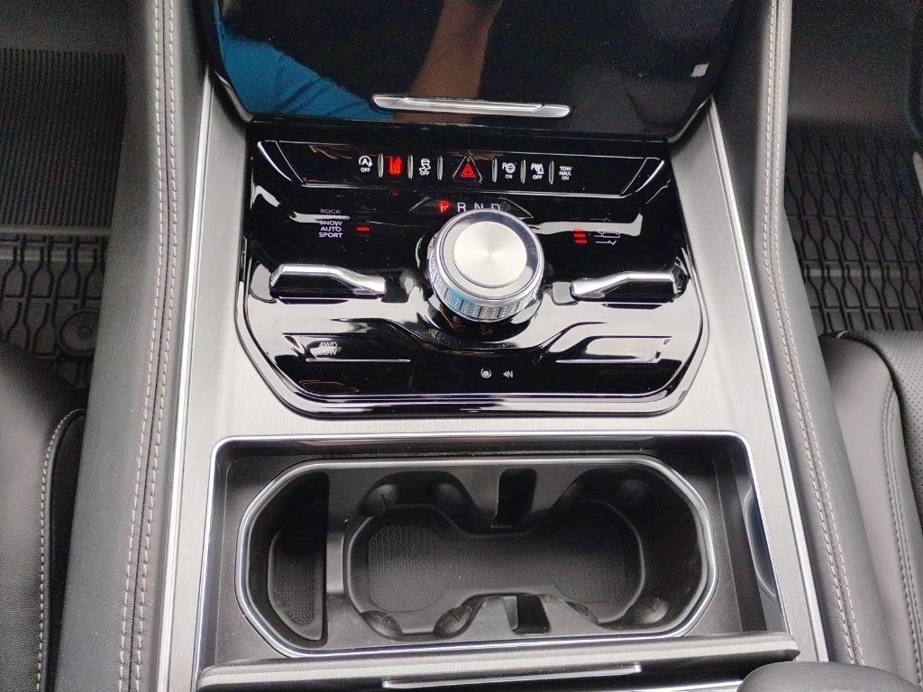 2026 Jeep Grand Wagoneer representative vehicle photo