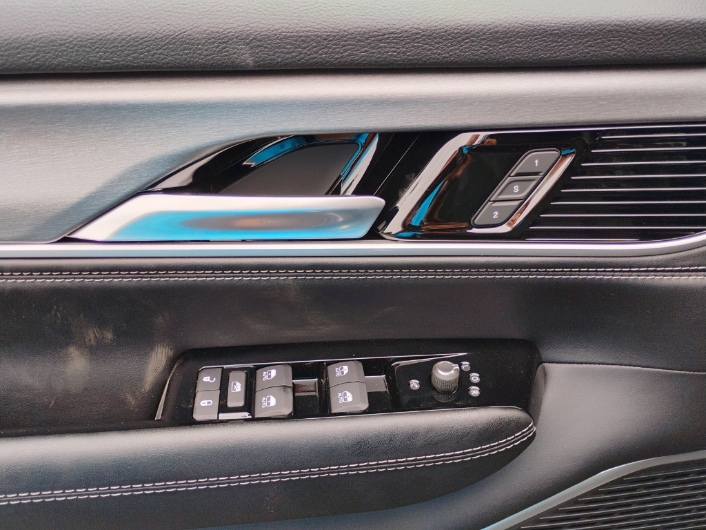 2026 Jeep Grand Wagoneer representative vehicle photo