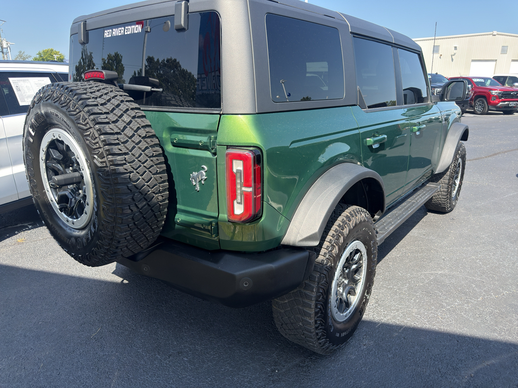 2024 Ford Bronco Outer Banks photo 5