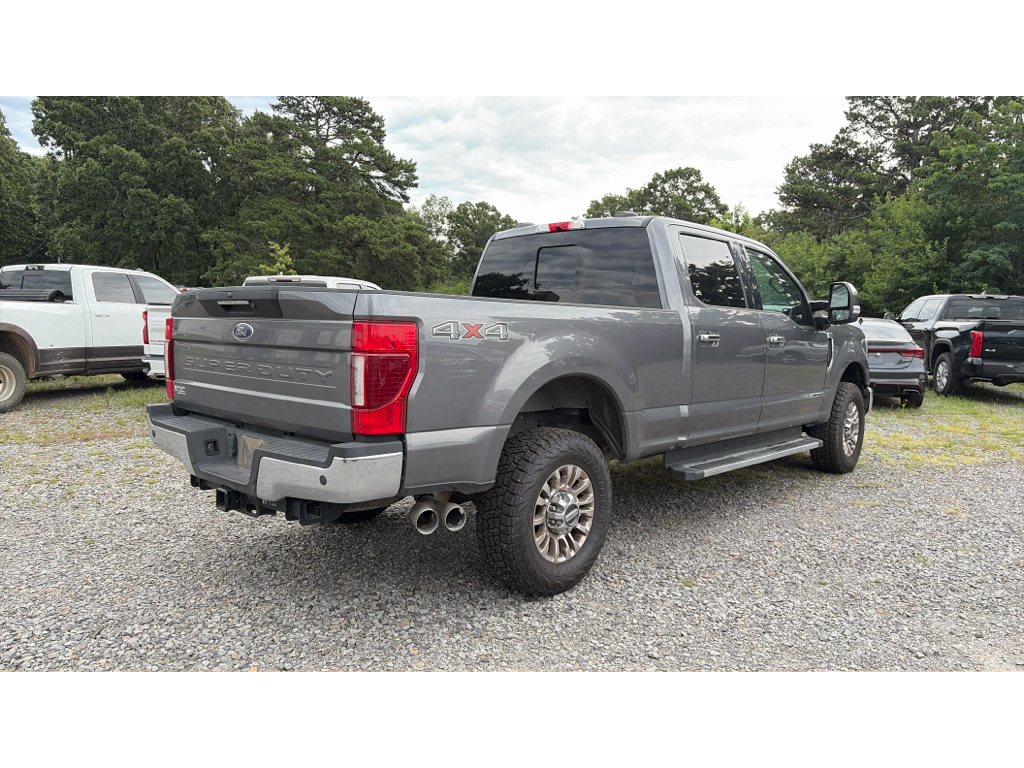 2021 Ford F-250 LARIAT photo 3