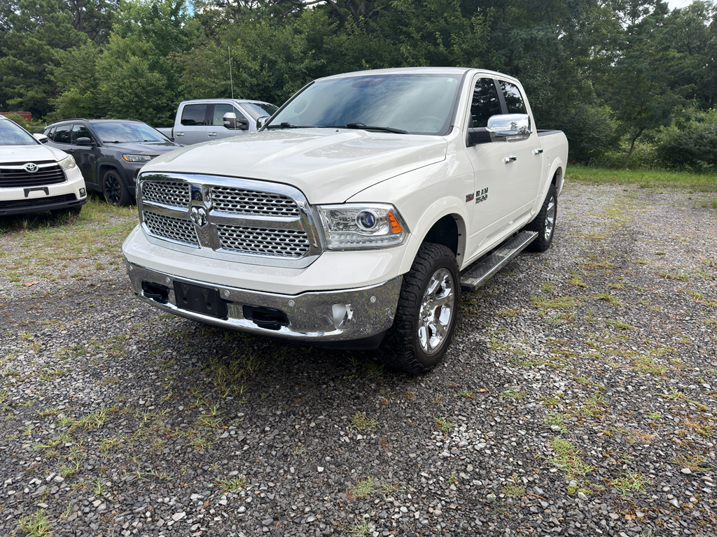 2017 Ram 1500 Laramie photo 1