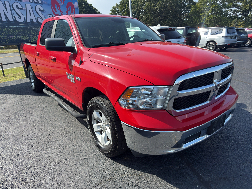 2020 Ram 1500 Classic SLT photo 3