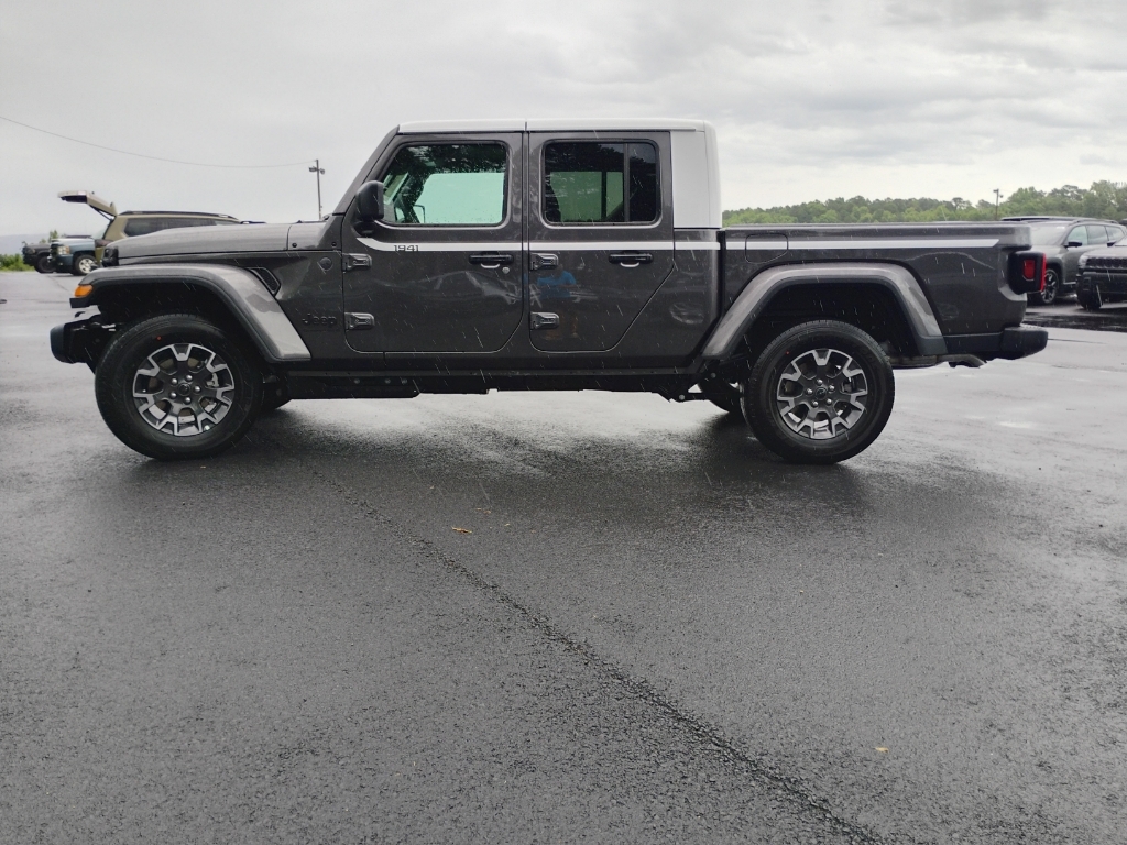 2026 Jeep Gladiator representative vehicle photo