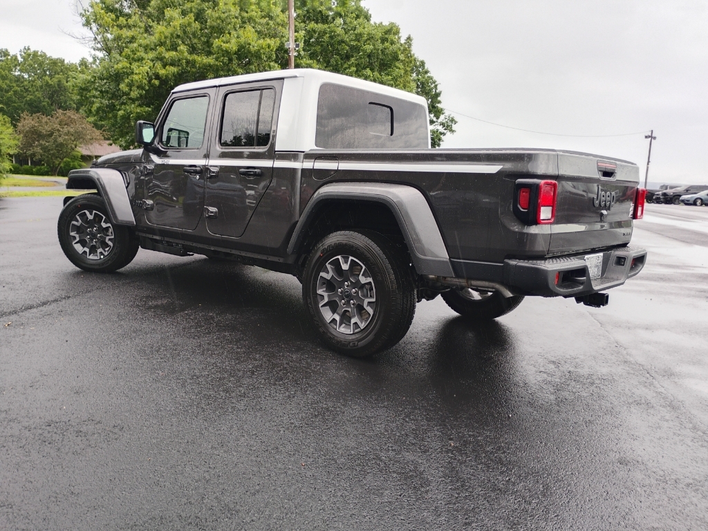 2026 Jeep Gladiator representative vehicle photo