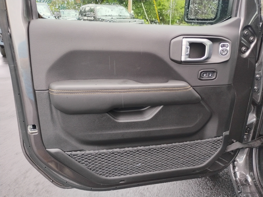 2026 Jeep Gladiator representative vehicle photo
