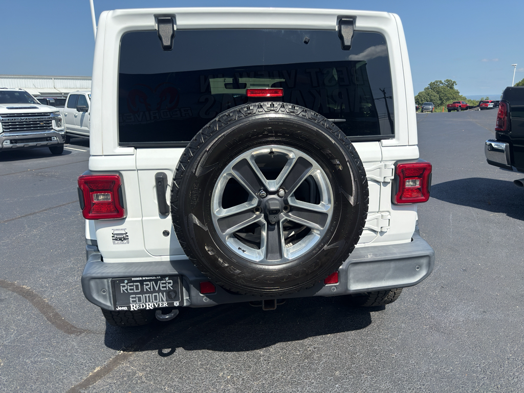 2018 Jeep Wrangler Sahara photo 5
