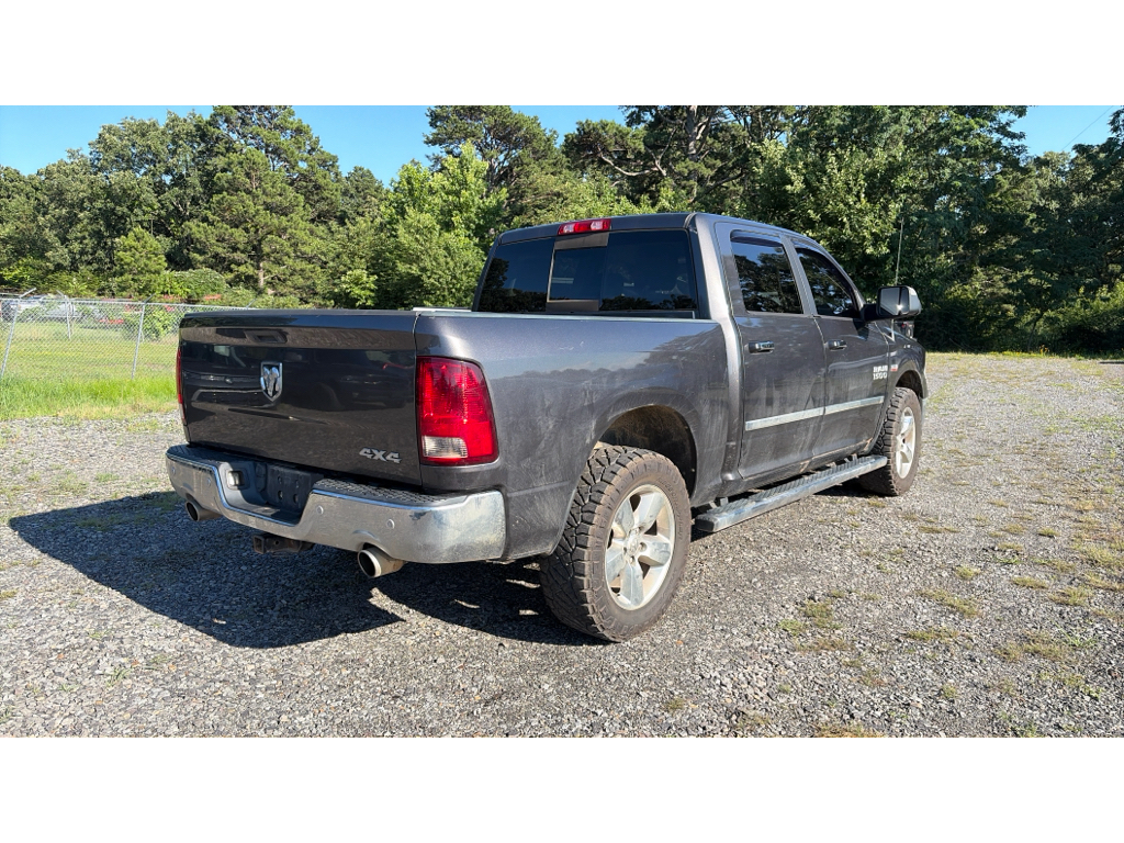 2017 Ram 1500 Big Horn photo 3