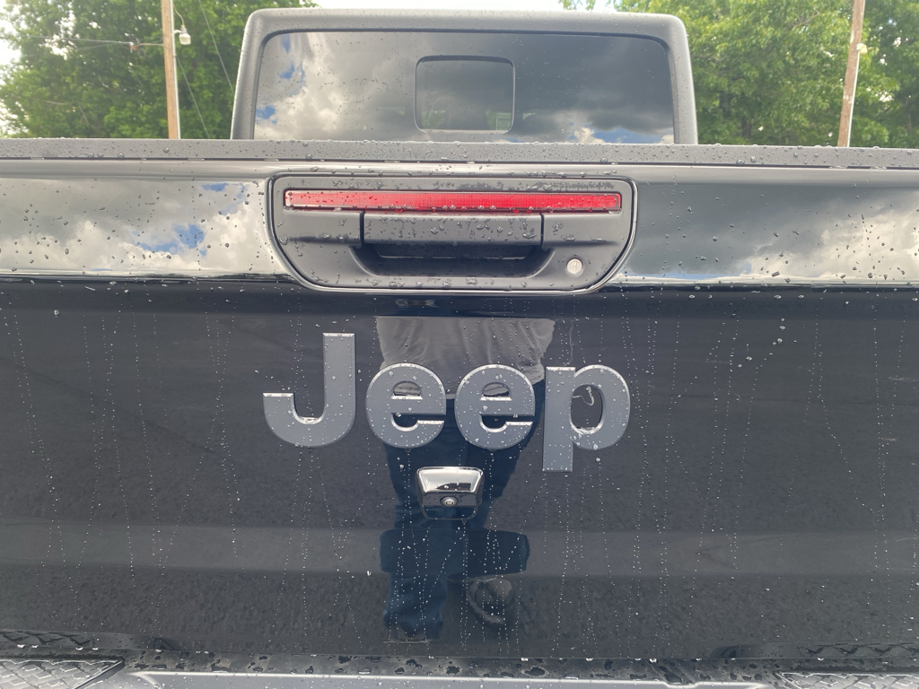 2026 Jeep Gladiator representative vehicle photo