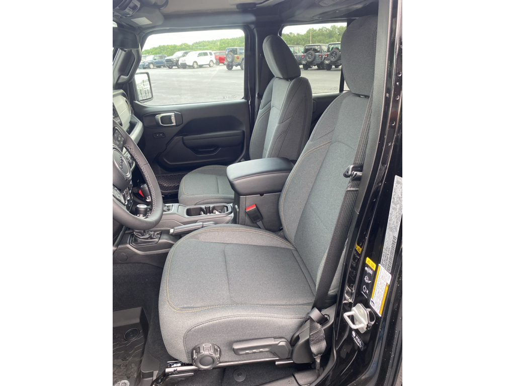 2026 Jeep Gladiator representative vehicle photo