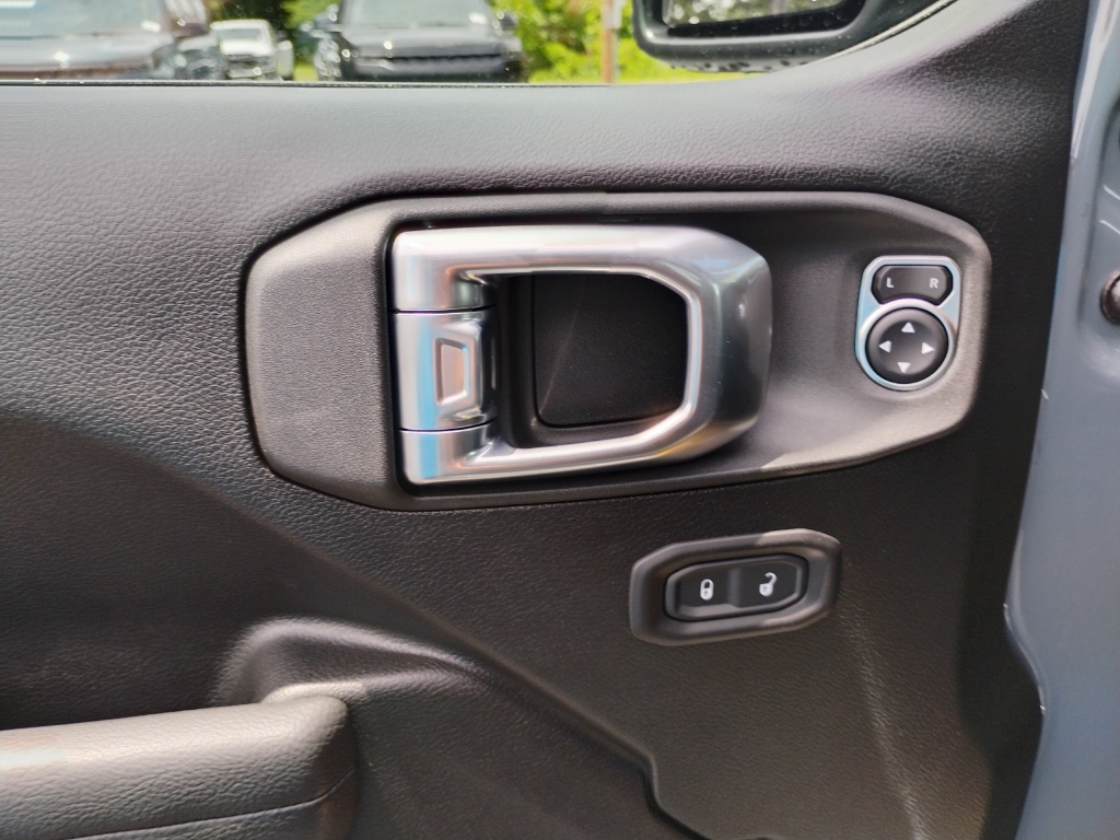 2026 Jeep Gladiator representative vehicle photo