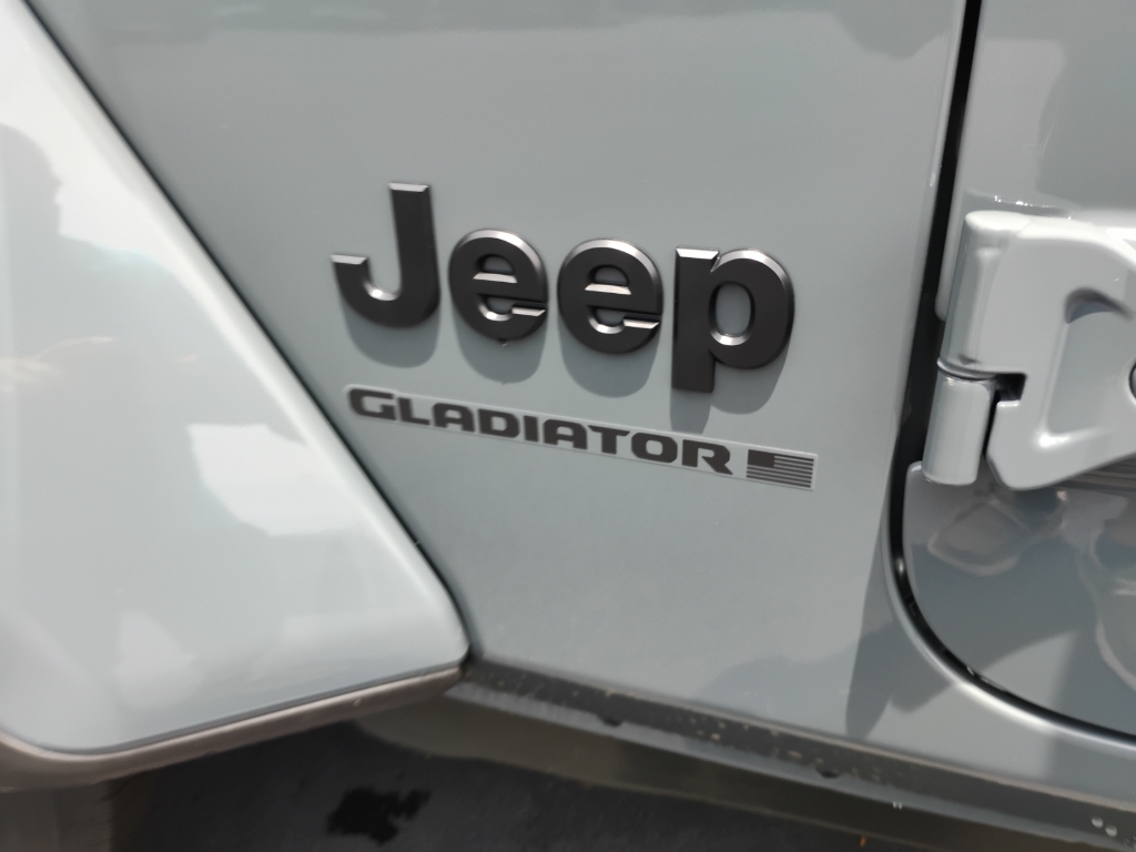 2026 Jeep Gladiator representative vehicle photo