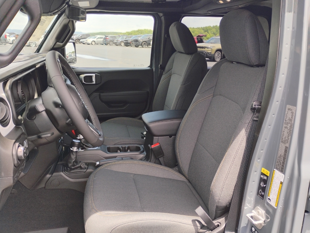 2026 Jeep Gladiator representative vehicle photo