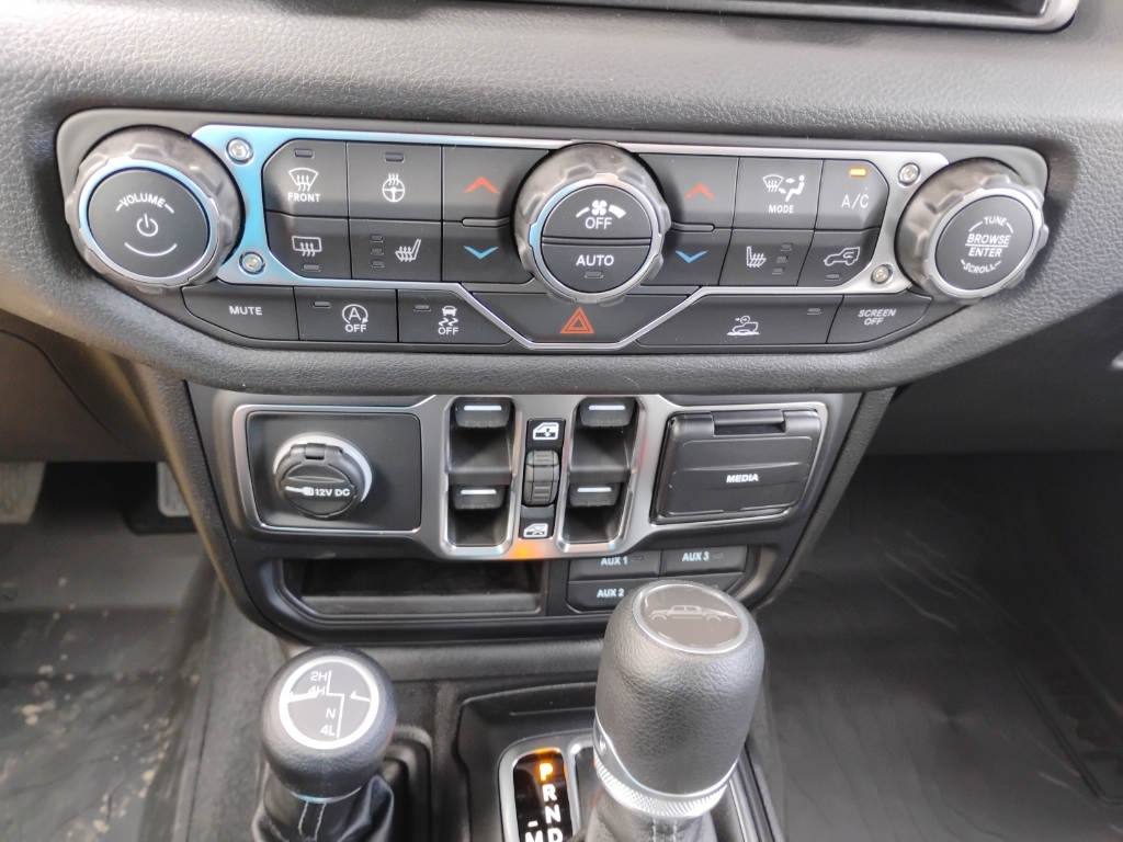 2026 Jeep Gladiator representative vehicle photo