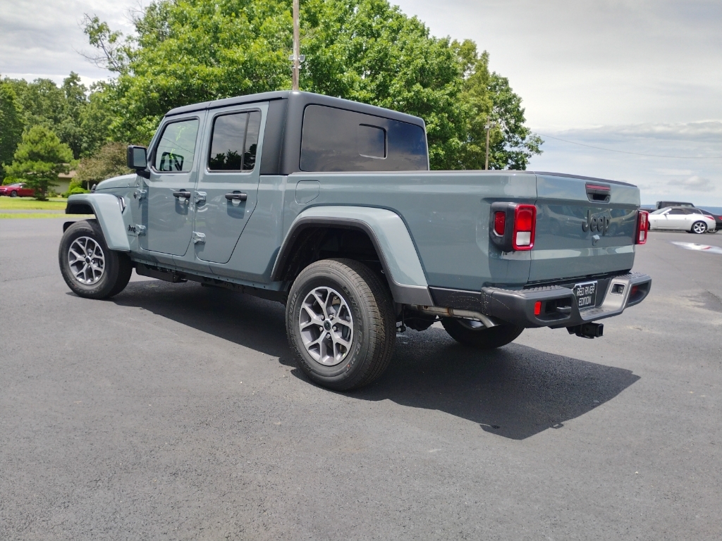 2026 Jeep Gladiator representative vehicle photo