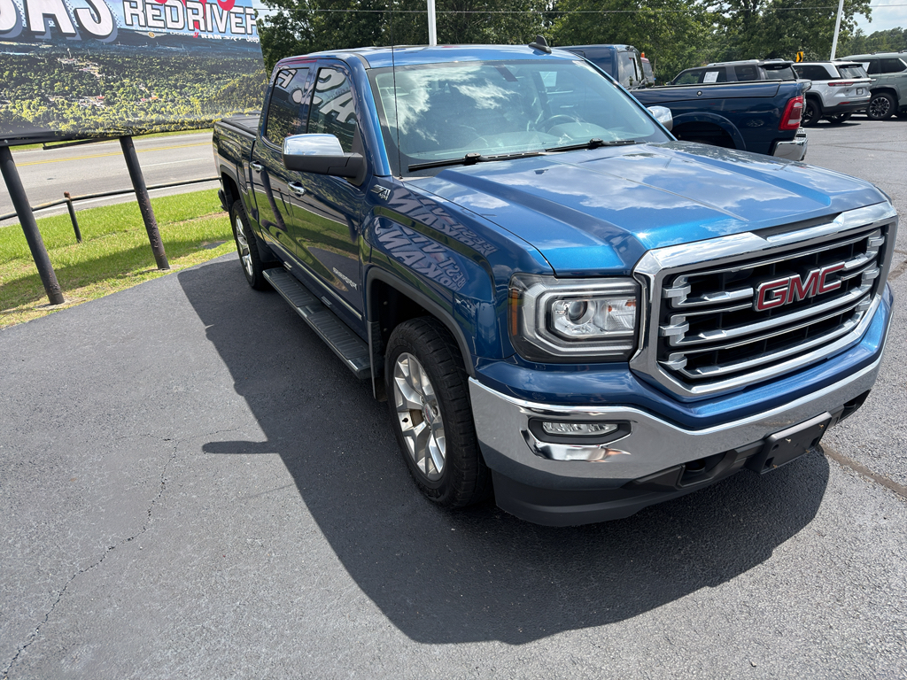 2017 GMC Sierra SLT photo 3