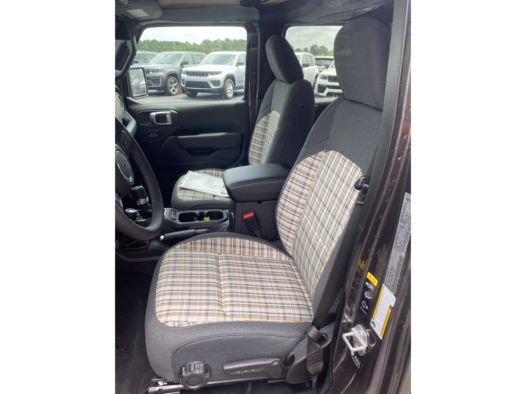 2026 Jeep Gladiator representative vehicle photo