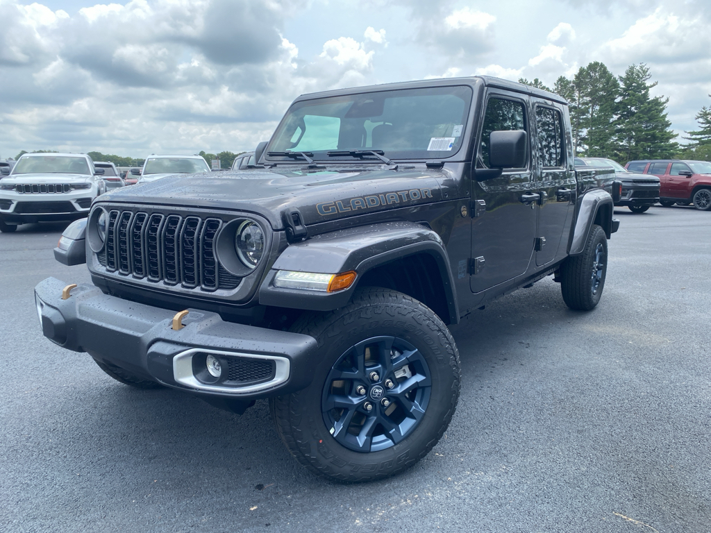 2026 Jeep Gladiator 85th Anniversary Edition photo 1