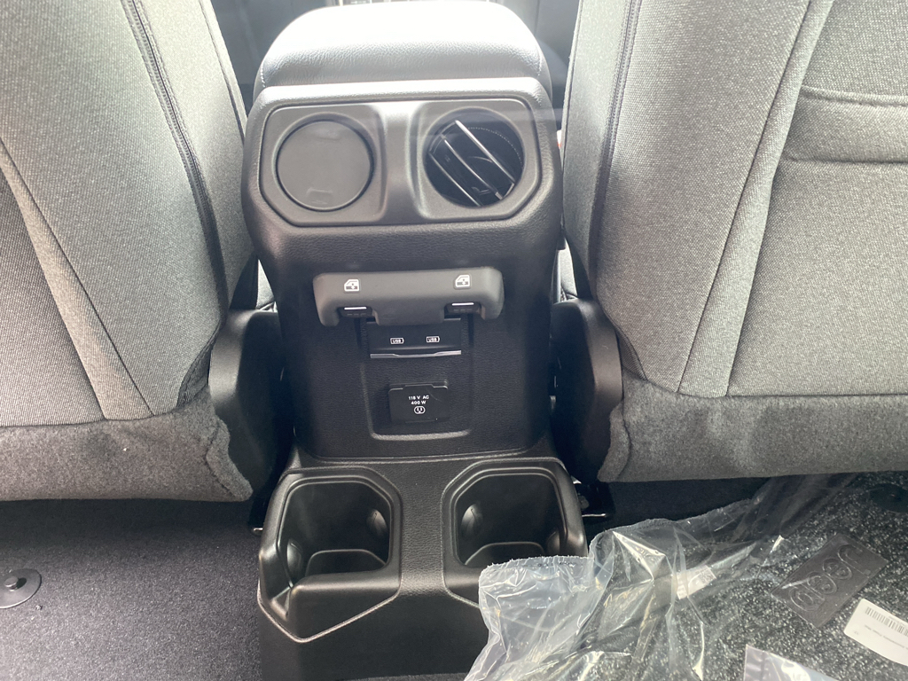 2026 Jeep Gladiator representative vehicle photo