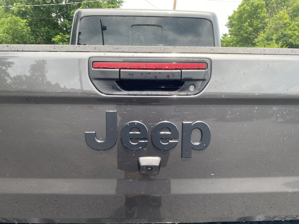 2026 Jeep Gladiator representative vehicle photo