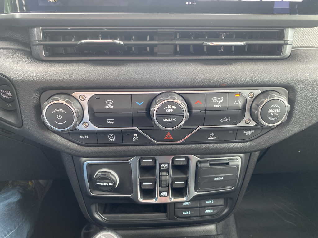 2026 Jeep Gladiator representative vehicle photo