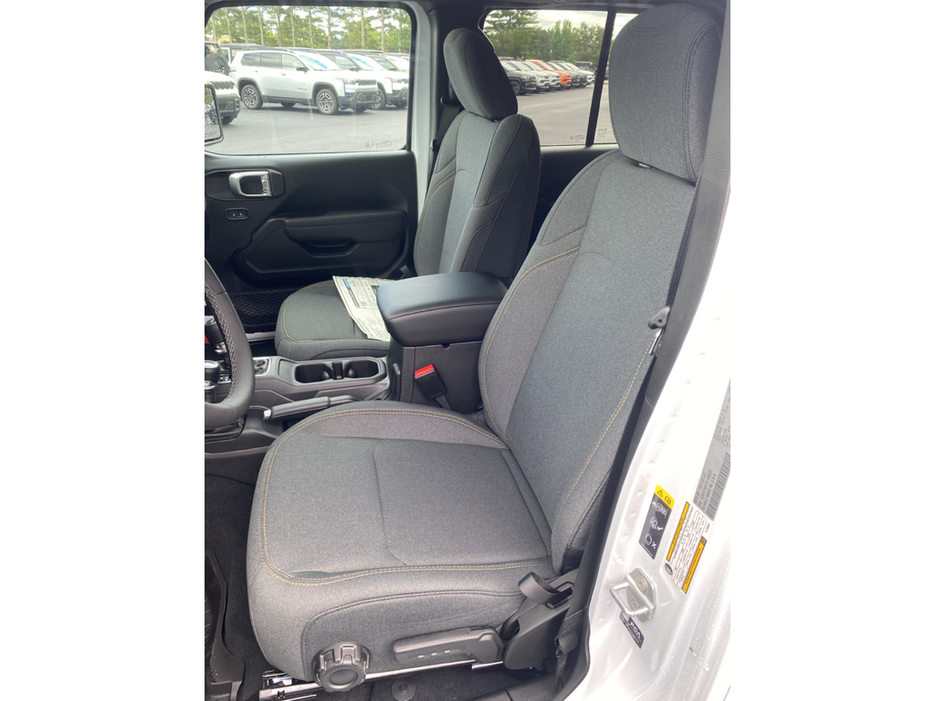 2026 Jeep Gladiator representative vehicle photo