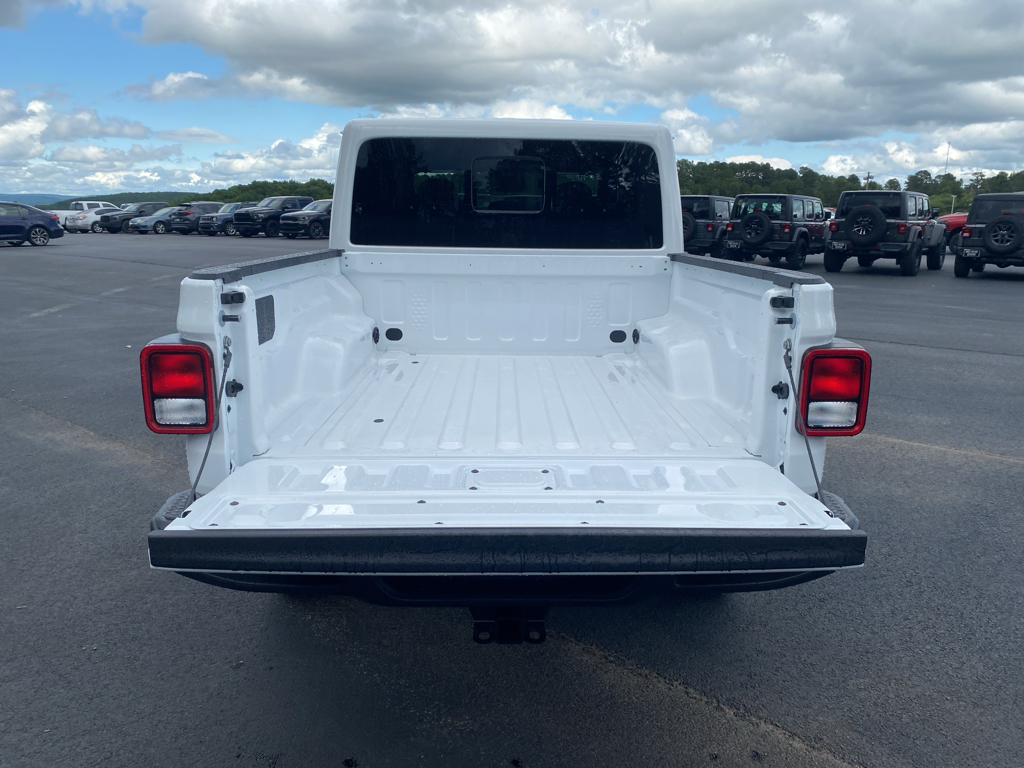 2026 Jeep Gladiator representative vehicle photo