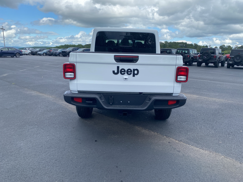 2026 Jeep Gladiator representative vehicle photo