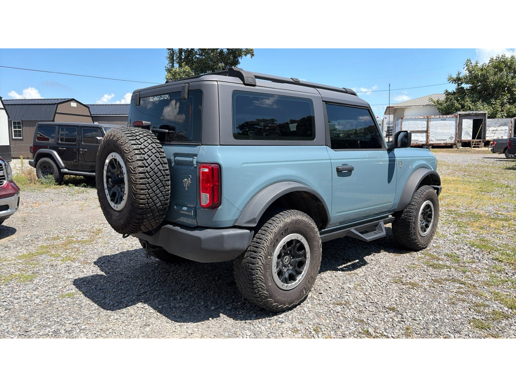 2023 Ford Bronco photo 3