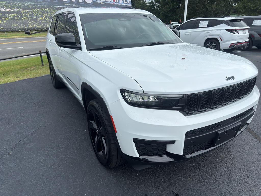 2023 Jeep Grand Cherokee L Limited photo 3
