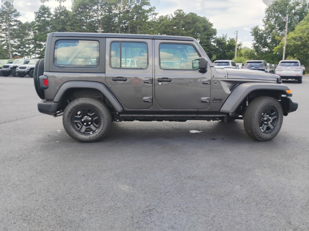 2026 Jeep Wrangler Sport photo 4