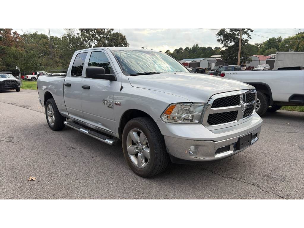 2019 Ram 1500 Classic Tradesman photo 2
