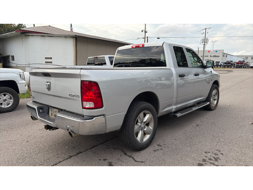 2019 Ram 1500 Classic Tradesman photo 3