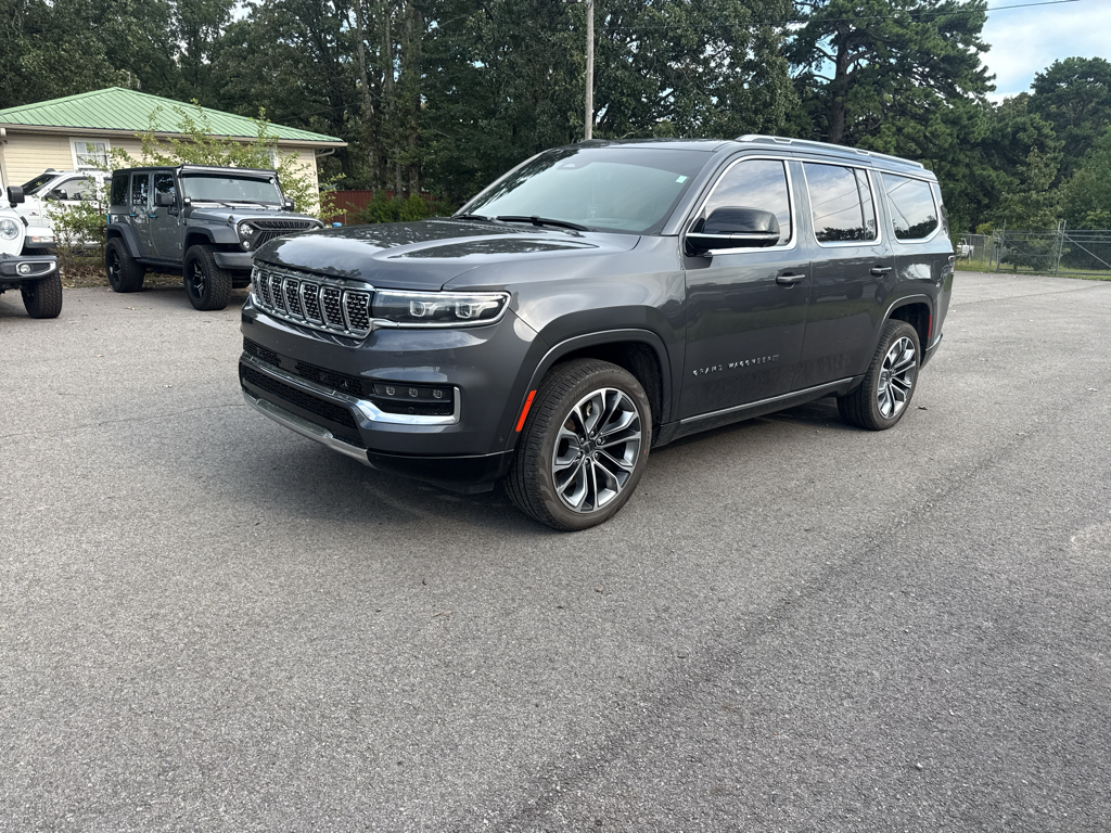 2023 Jeep Grand Wagoneer Series III photo 1