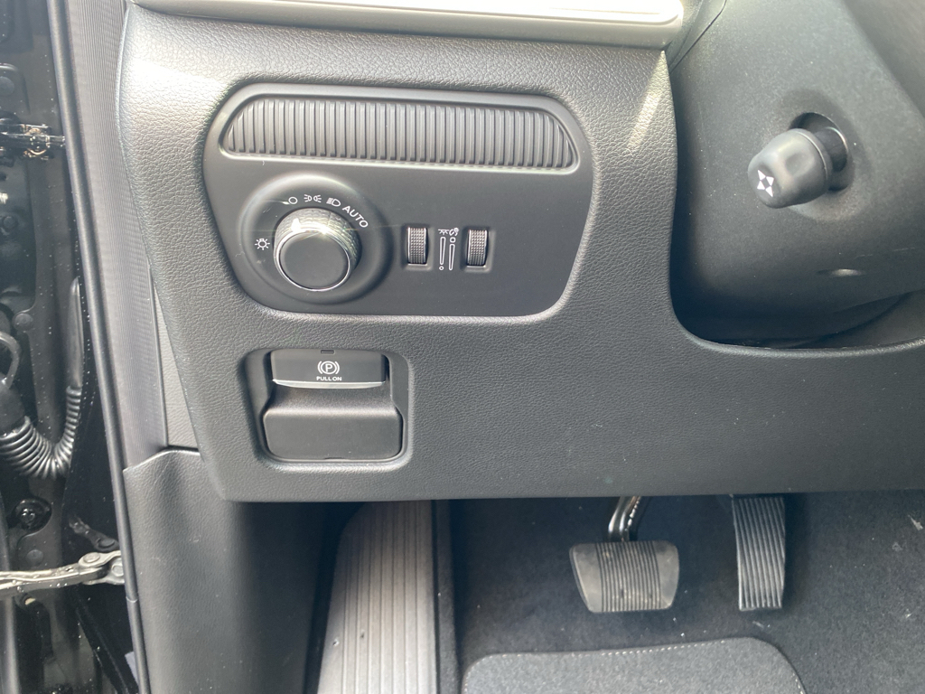 2026 Jeep Grand Wagoneer representative vehicle photo