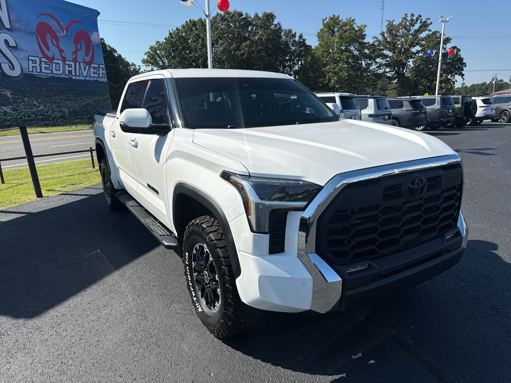 2022 Toyota Tundra SR5 photo 3
