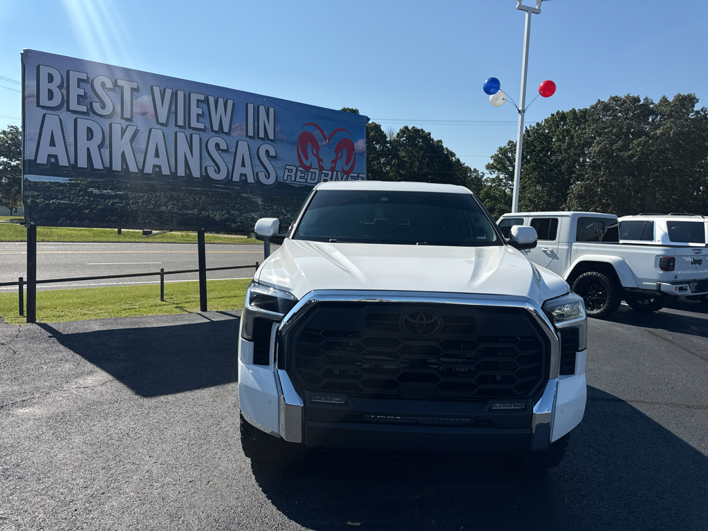2022 Toyota Tundra SR5 photo 2