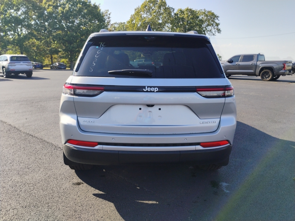 2026 Jeep Grand Cherokee Limited photo 6