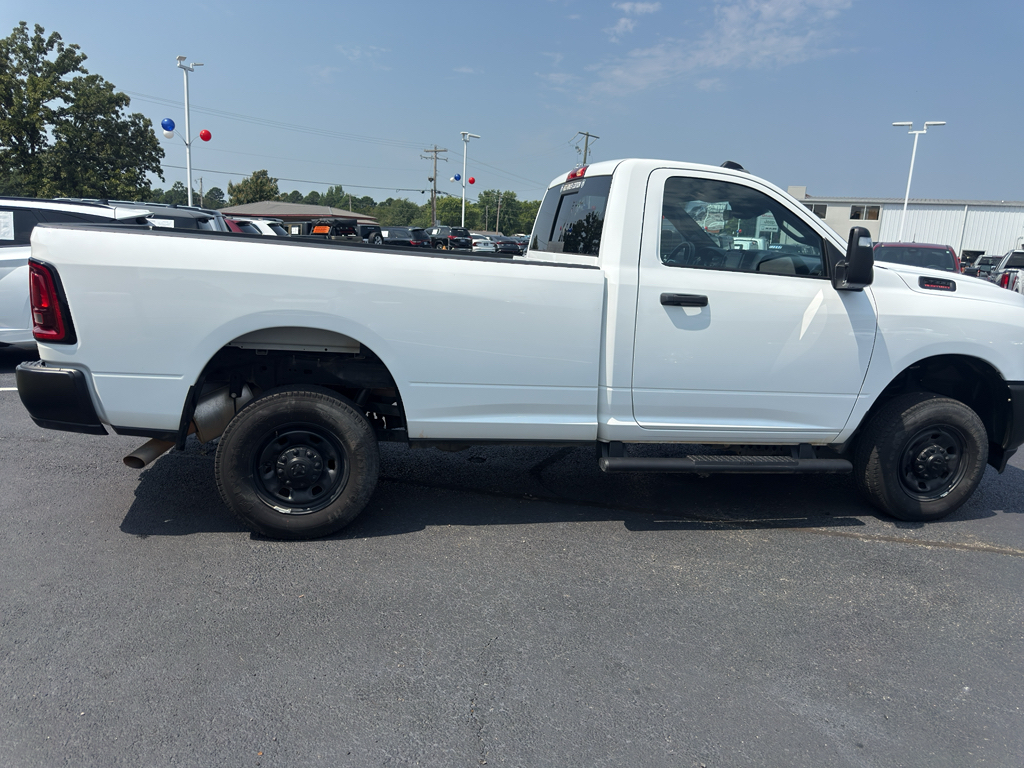 2025 Ram 2500 Tradesman photo 4