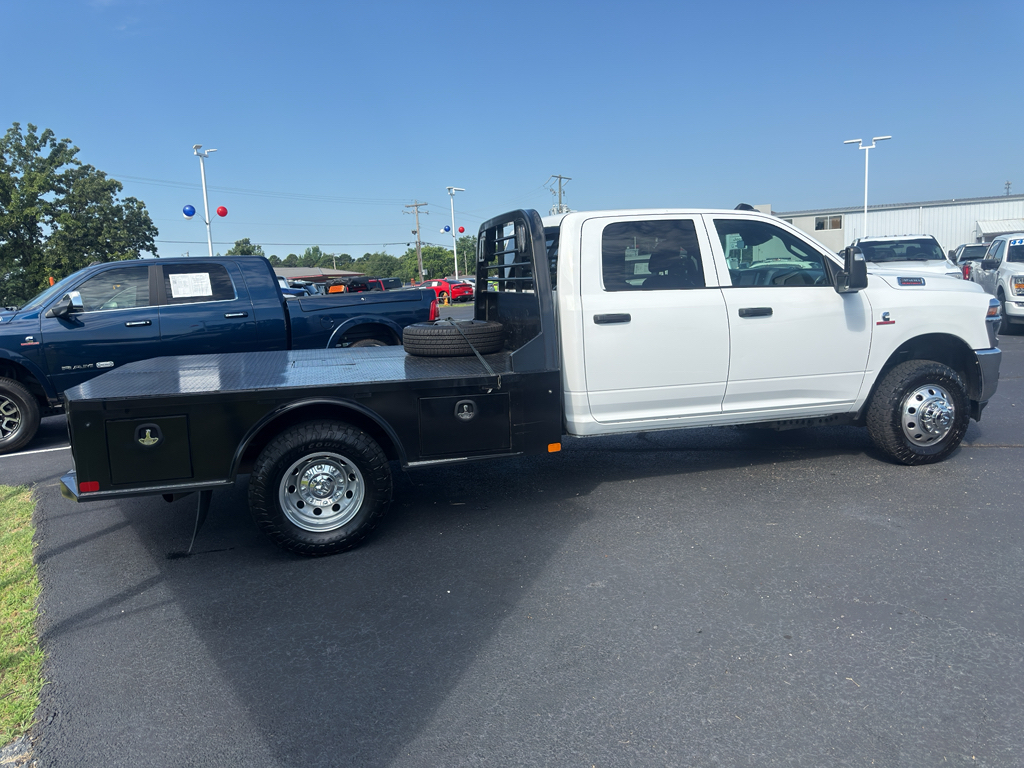 2025 Ram 3500 representative vehicle photo