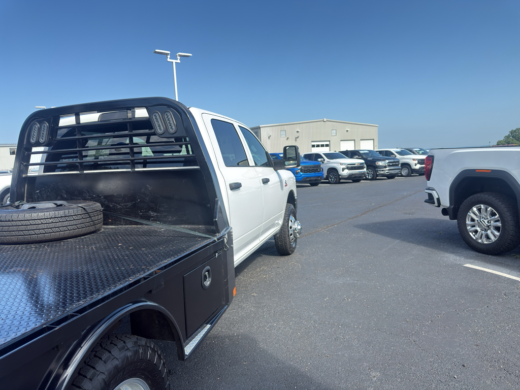 2025 Ram 3500 representative vehicle photo