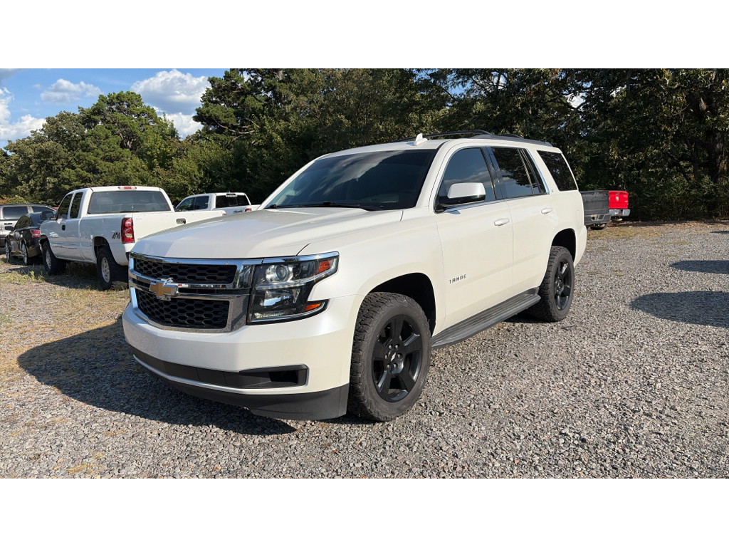 2017 Chevrolet Tahoe LT photo 5