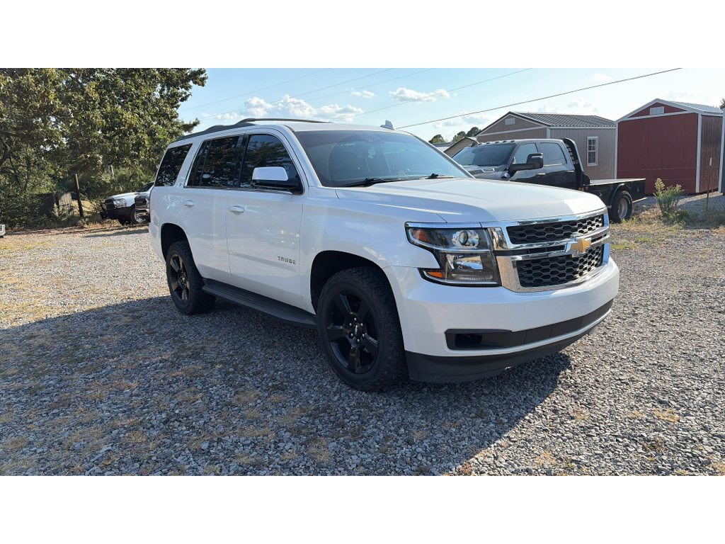 2017 Chevrolet Tahoe LT photo 6