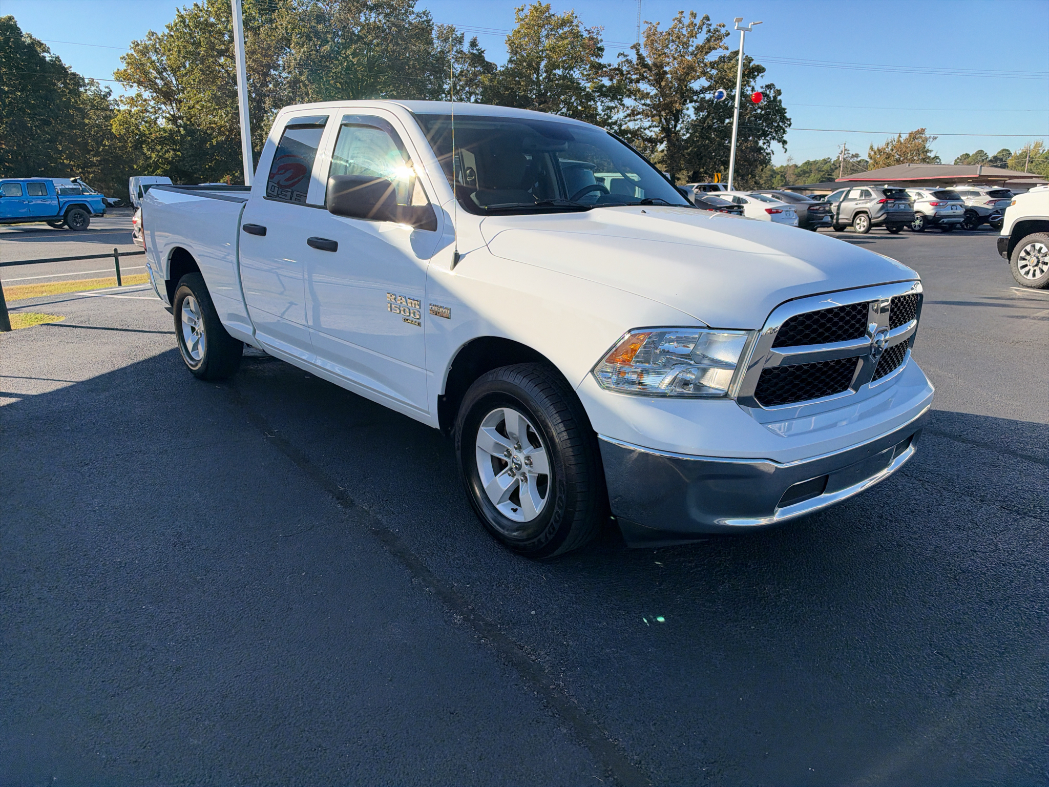 2020 Ram 1500 Classic Tradesman photo 3