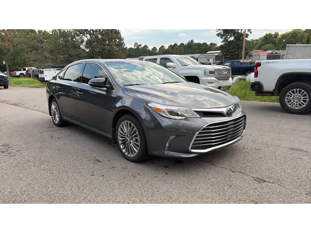 2018 Toyota Avalon Limited photo 2