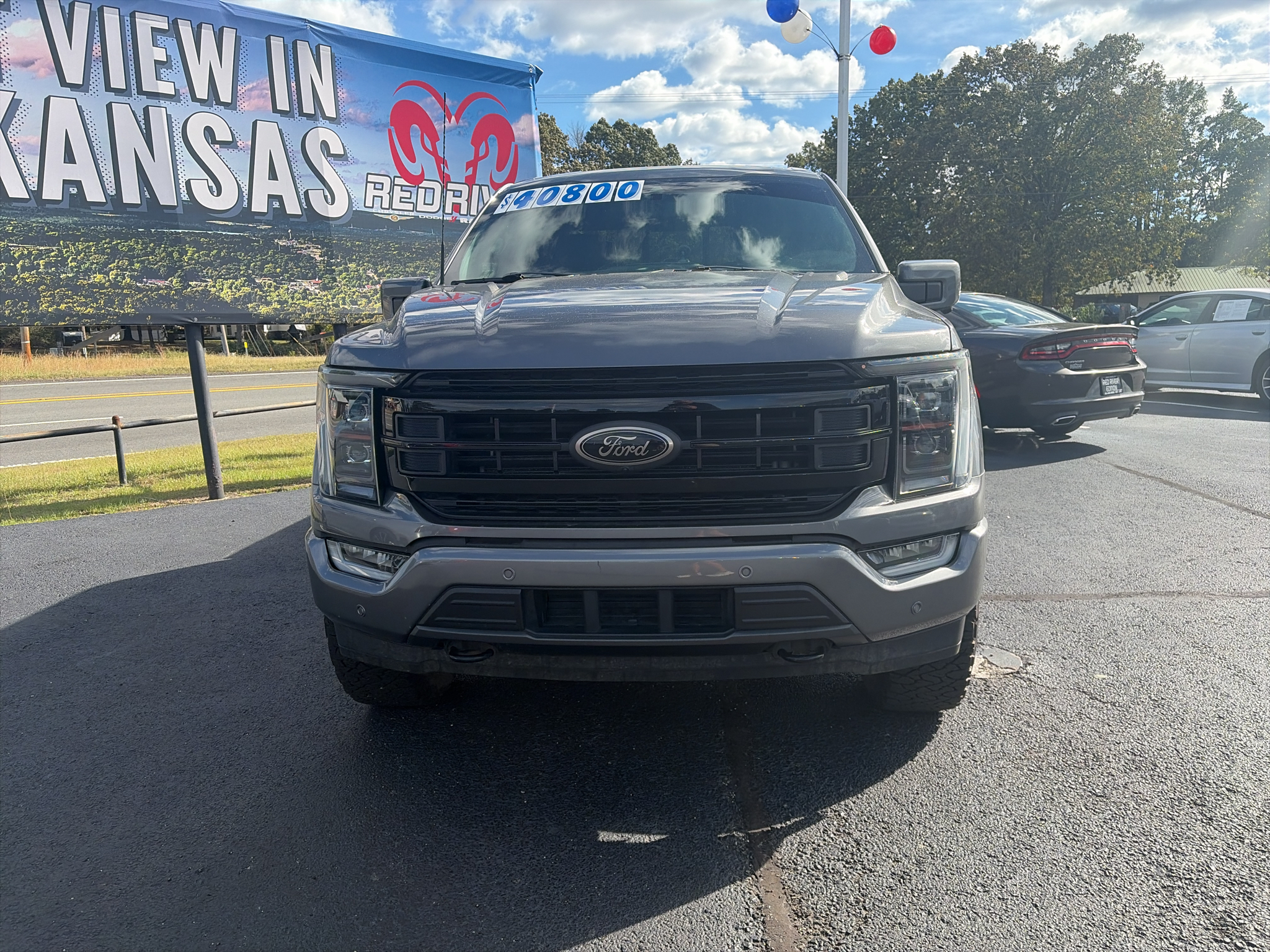2022 Ford F-150 Platinum photo 2
